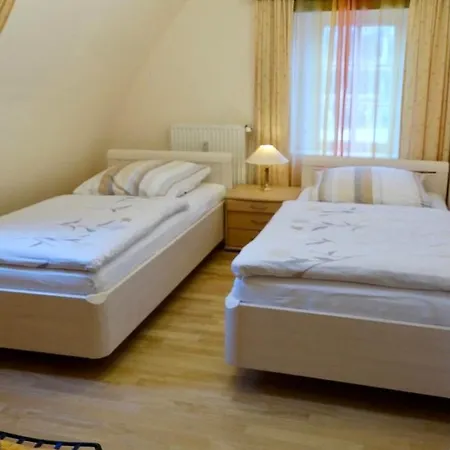 Landjaegerhaus Am Suedstrand - 4 + 5 Apartman