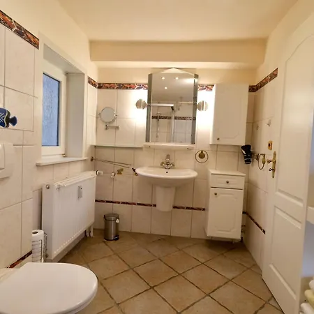 Landjaegerhaus Am Suedstrand - 4 + 5